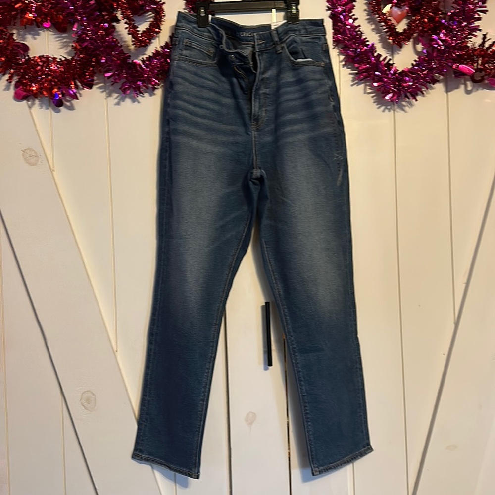 American Eagle Mom Jeans